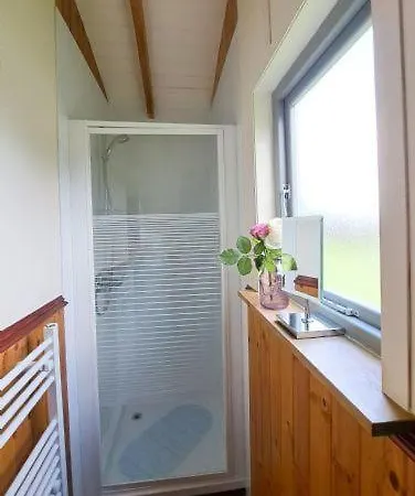 Puddleduck Hut With Hot Tub And Dog Agility Course, Perfect For A Romantic Break *